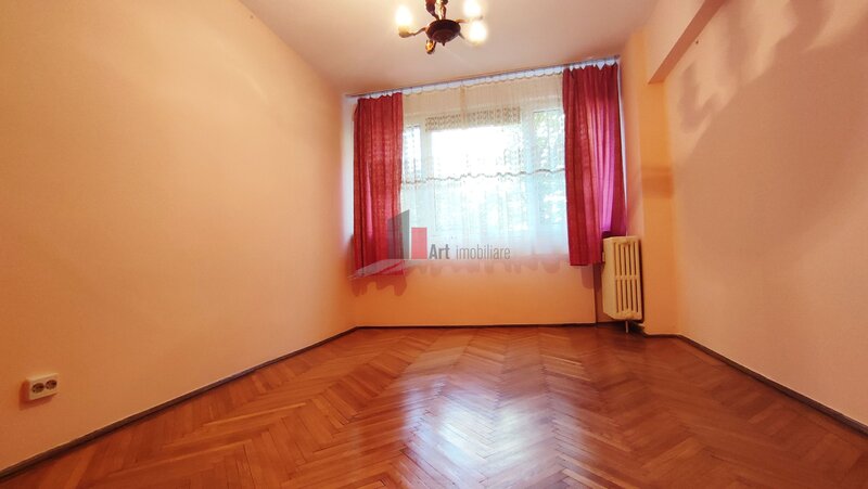 Basarabia, Arena Nationala, apartament 3 camere de vanzare